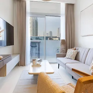 5-star Burj Khalifa View In Boho With Pool & Gym! Dubai
